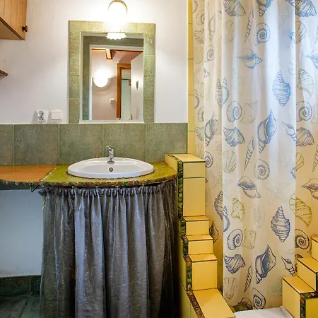 2 Bedroom Awesome In