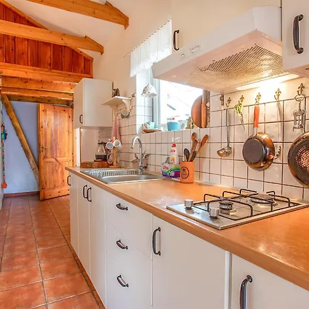 2 Bedroom Awesome In Nyaraló