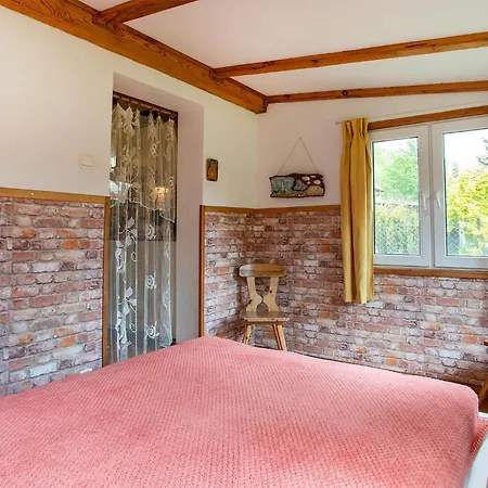 2 Bedroom Awesome In Nyaraló Choczewo