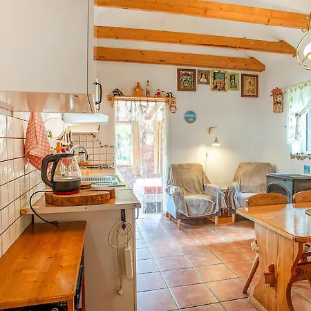 Nyaraló 2 Bedroom Awesome In